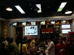 -黑白电视长沙小吃(美林M·LIVE天地东座店)