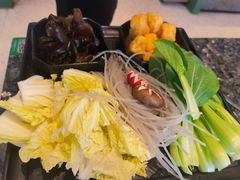 -一席地·本地鸡窝·杭帮鸡火锅(萧山银隆百货店)