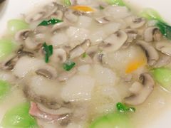 上汤竹荪烩菜心-新吉士·上海菜(浦东LCM置汇旭辉店)