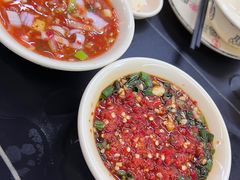 -周良天山牛杂城(天山路总店)