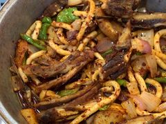 -青海特色美食小炒炕锅牦牛肉火锅