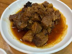 招牌红烧牛肉-红灯笼龙凤饭店(宁波老字号店)