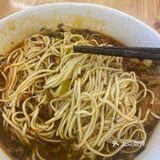 是真的吃的急！打牌到凌晨3点，找一家夜宵摊找不到