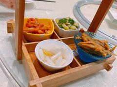 -莲餐厅·湖北菜·潜江小龙虾店(愚园路店)