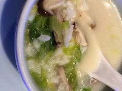 -三人行骨头王火锅(长寿店)