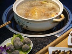 -阿鹏故事野生菌火锅(古城店)