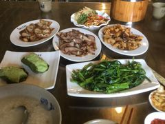 -老鼎万春卤菜(鹭湖宫8区店)