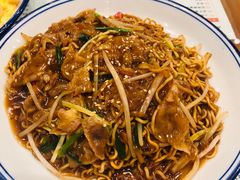 牛肉出前一丁炒面-小龍鳳餐室(番禺路店)