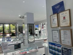 -光明眼镜·蔡司授权(徐泾店)