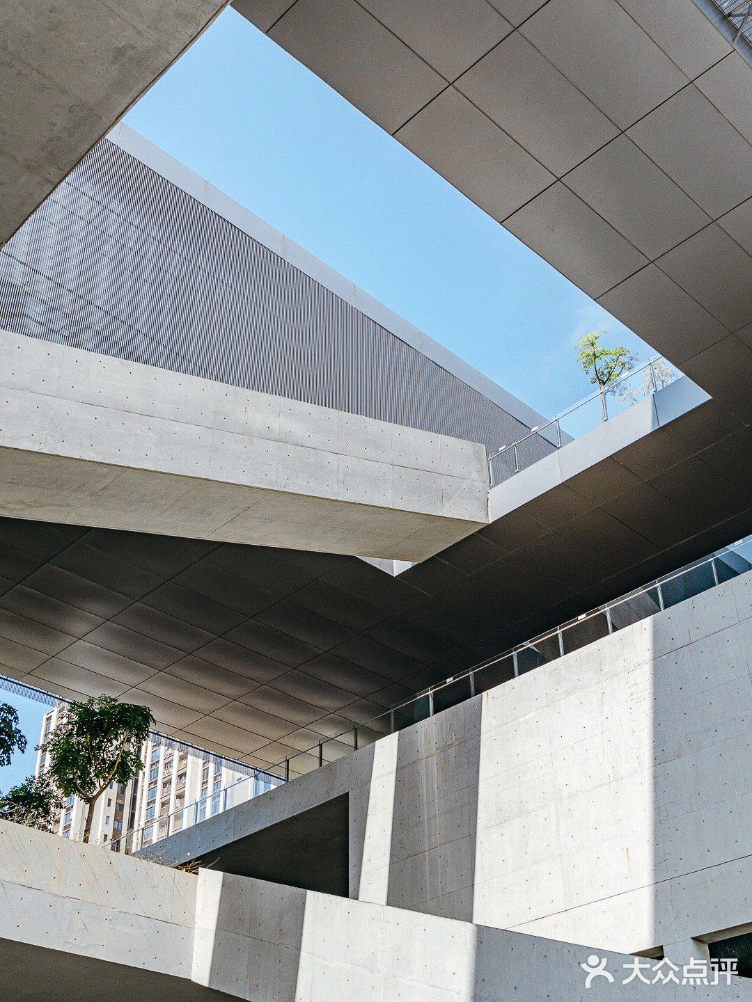 深圳新美术馆🤓有点酷🆒！
