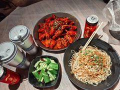 -巴厘龙虾·榜首油焖大虾(音乐学院·沿江酒馆店)