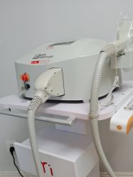 -咪咪专业脱毛连锁机构