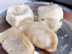 -黄阿姨锅贴大王(万航渡路店)