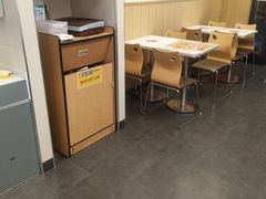 -华莱士·炸鸡汉堡(绍兴世茂店)