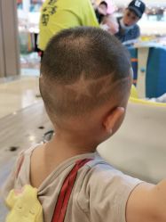 -趣哆剪儿童理发(奥山世纪城店)