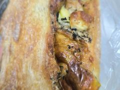 黑松露芝士恰巴塔-PAOPAO Bakery&Café(港汇店)