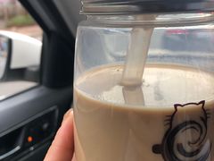 藏猫猫经典奶茶-藏猫猫咖啡主题馆(中央大道店)