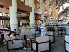 -亚龙湾喜来登·美景台大堂吧