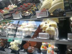 -85度C(生甜甜圈研究工坊·上海平凉店)