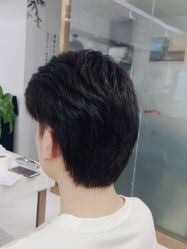 -镁连社·美联社