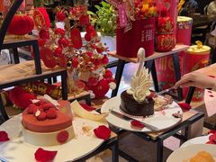 -大中华希尔顿酒店-念自助餐·嗨啤·小龙虾