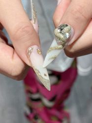 -HUII NAIL绘京美甲美睫会馆