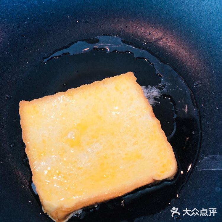 好吃又营养，懒人版的早餐！鸡蛋煎吐司