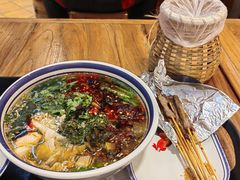 -云阿蛮云南生烫牛肉米线(奉贤路店)