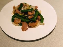 两头鲜百合炒爽肉-品粹徽园·家常安徽菜