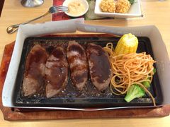 -必胜客(新中纬店)