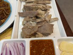 -巴依老爷新疆美食(牡丹园店)