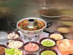 -碰湘地·鲜切牛肉麻辣烫(新世纪家园店)