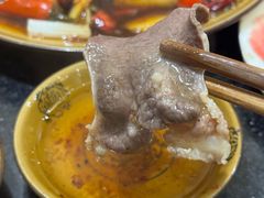 -周老三跷脚牛肉·全牛火锅(非遗传承店)