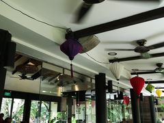 -植物园哈利亚餐厅