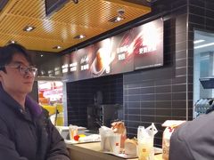 -麦当劳(中山公园龙之梦店)