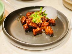 红酒泡沫牛仔粒-荟廷·晶萃(陆家嘴尚悦湾店)