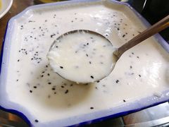 牛奶醪糟汤-炕锅羊肉土火锅面片大王