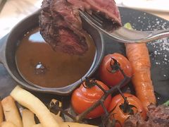 -La Mer Restaurant & Lounge