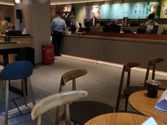 大堂-星巴克臻选(上海中环广场2F店)