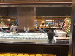 -钱小奴海鲜自助黑金店(杭州滨江龙湖店)
