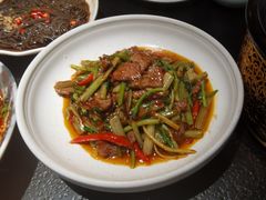 -万重锦·人文川菜馆(骡马市店)