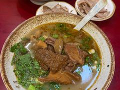 -金杨拉面王小吃面馆·牛三宝面·红烧牛肉粉