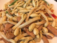 -年辉渔村·非遗传承餐厅(新丰江店)