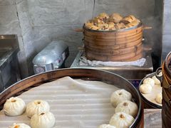 -李与白包子铺(桐梓林店)