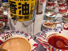 -老牌坊云南鱼豆花火锅(哈西万达店)