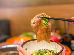 -牛YO寿喜烧·铁板烧和牛火锅自助(市府恒隆店)