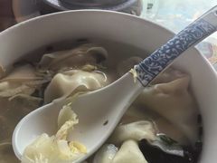 -笑来喜馄饨小笼工坊店(湖滨街店)