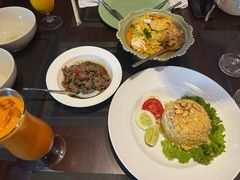 -Sala Thai Restaurant