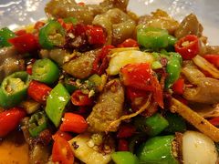 双椒肥肠-百年粉蒸牛肉