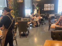 -汽车博物馆主题餐厅